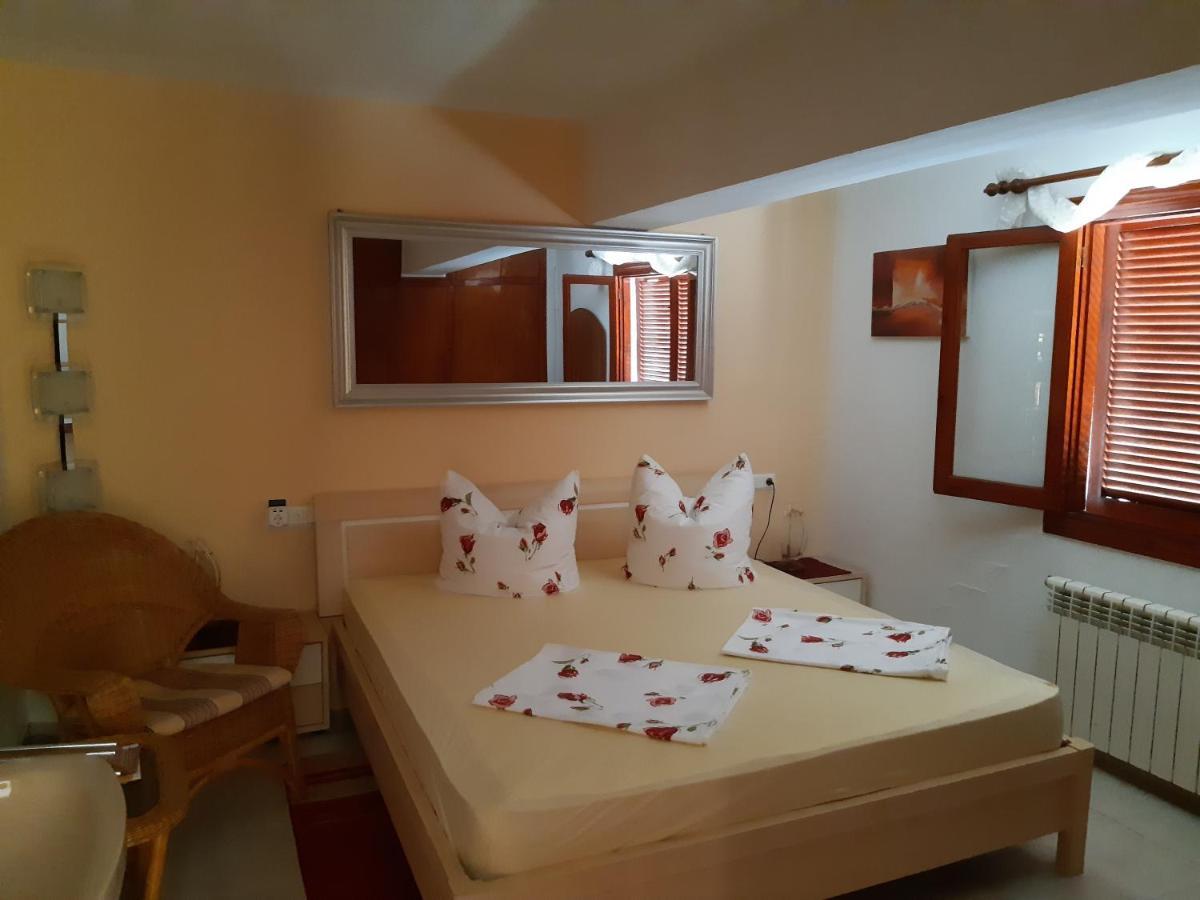Ferienwohnung Mit Privat-Pool Alcossebre Exterior foto